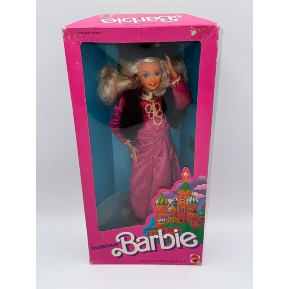 Vintage 1988 Russian Barbie Dolls of the World Special Edition Mattel 1916 Pink